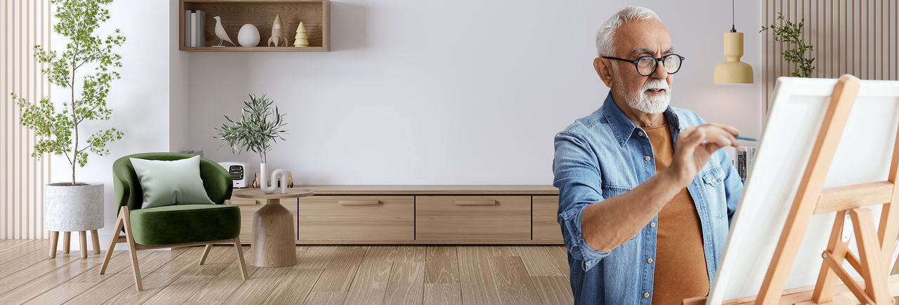 Elderly man paints a picture again thanks to DBS therapy